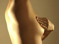 массаж груди с нанесением крема